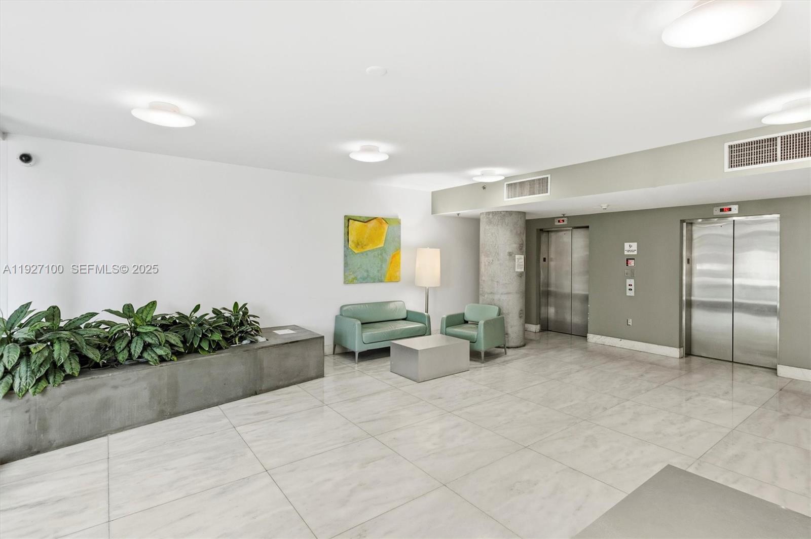 CORAL SEA VIEW CONDO - Residential