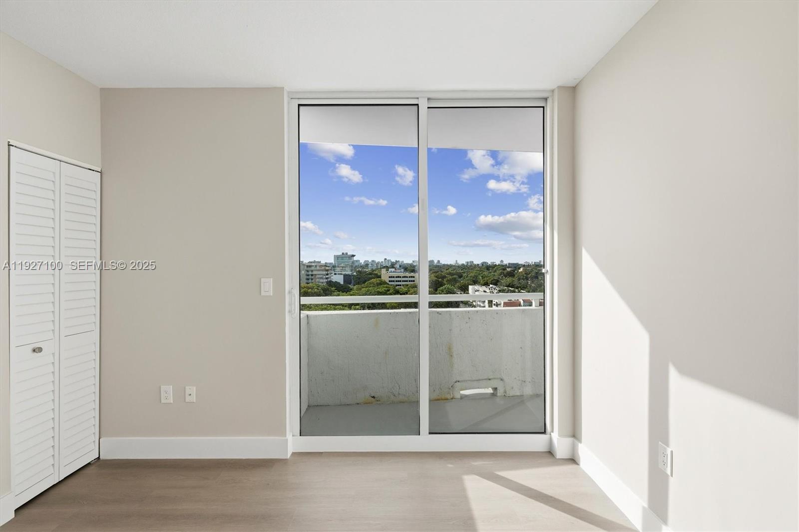 CORAL SEA VIEW CONDO - Residential