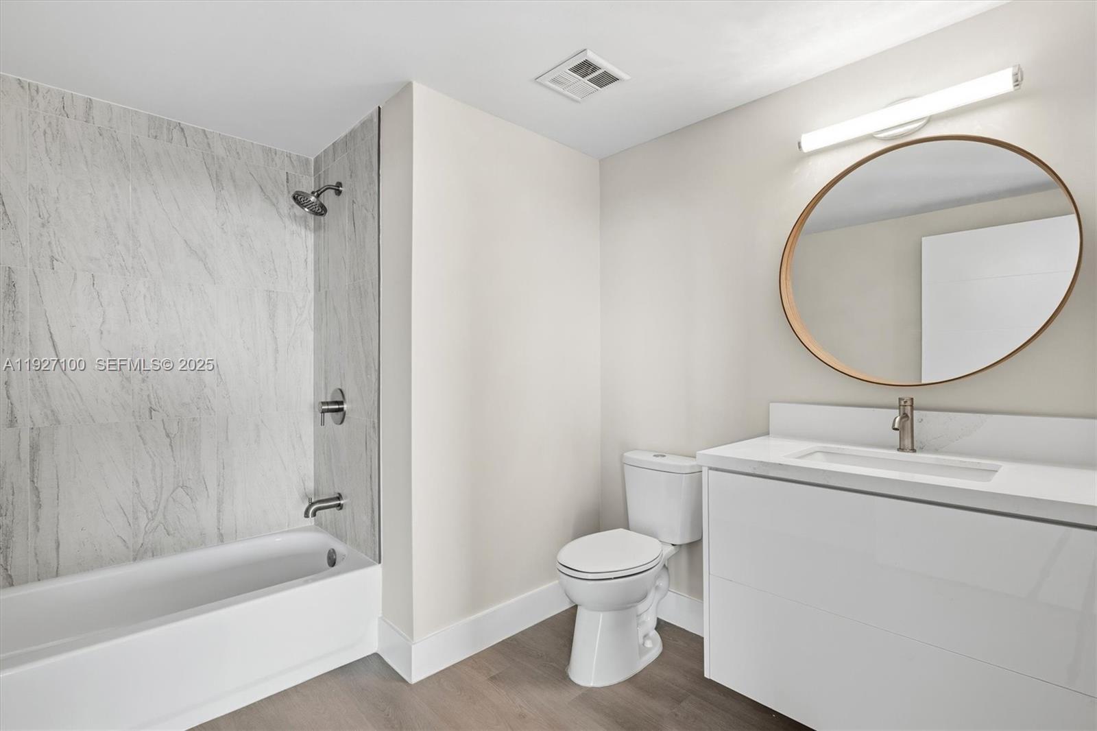 CORAL SEA VIEW CONDO - Residential