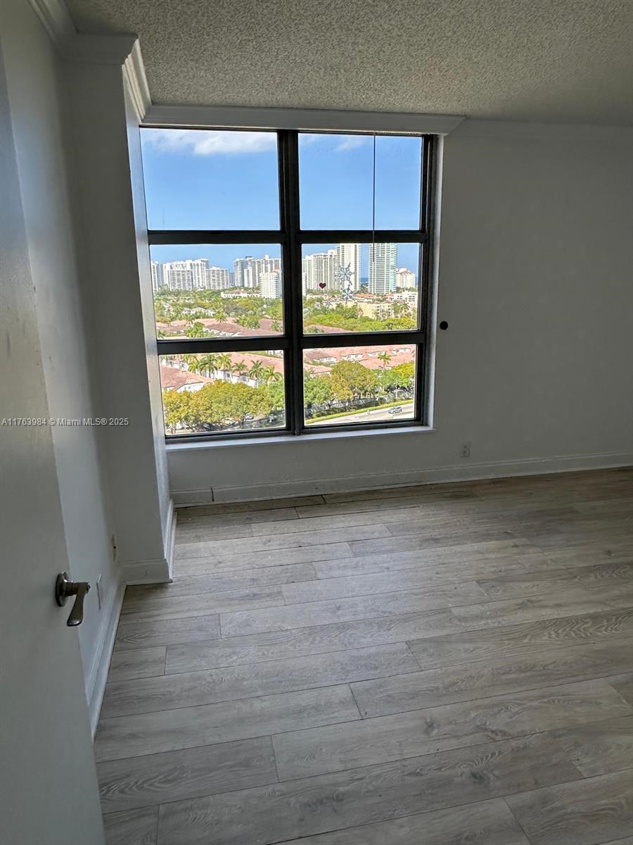 MYSTIC POINTE TOWER 600 C - Residential