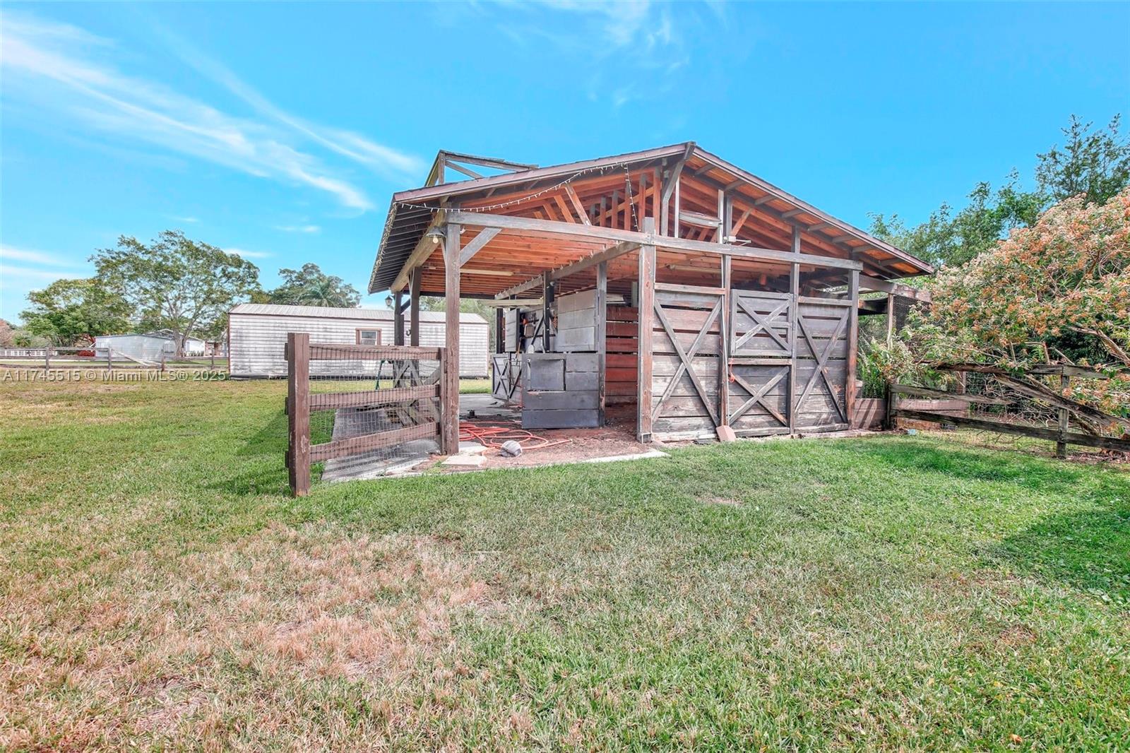 CHAMBERS SUB SE1/4 - Residential