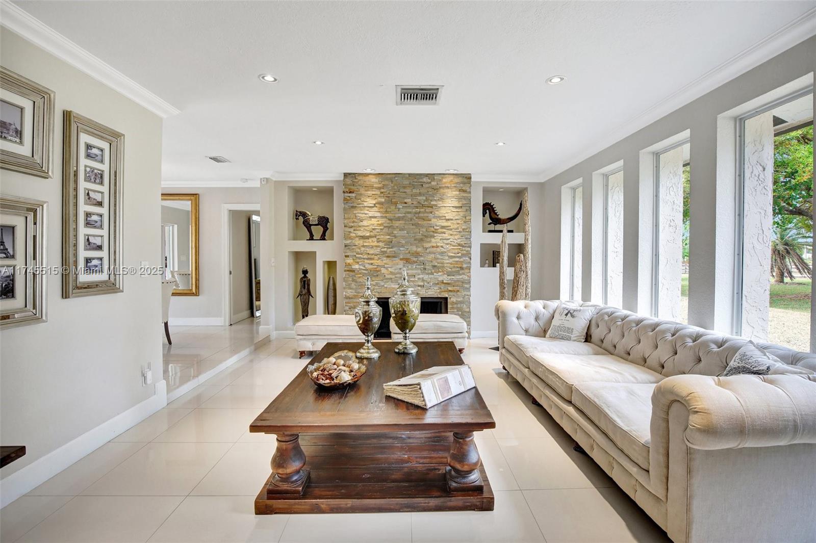 CHAMBERS SUB SE1/4 - Residential