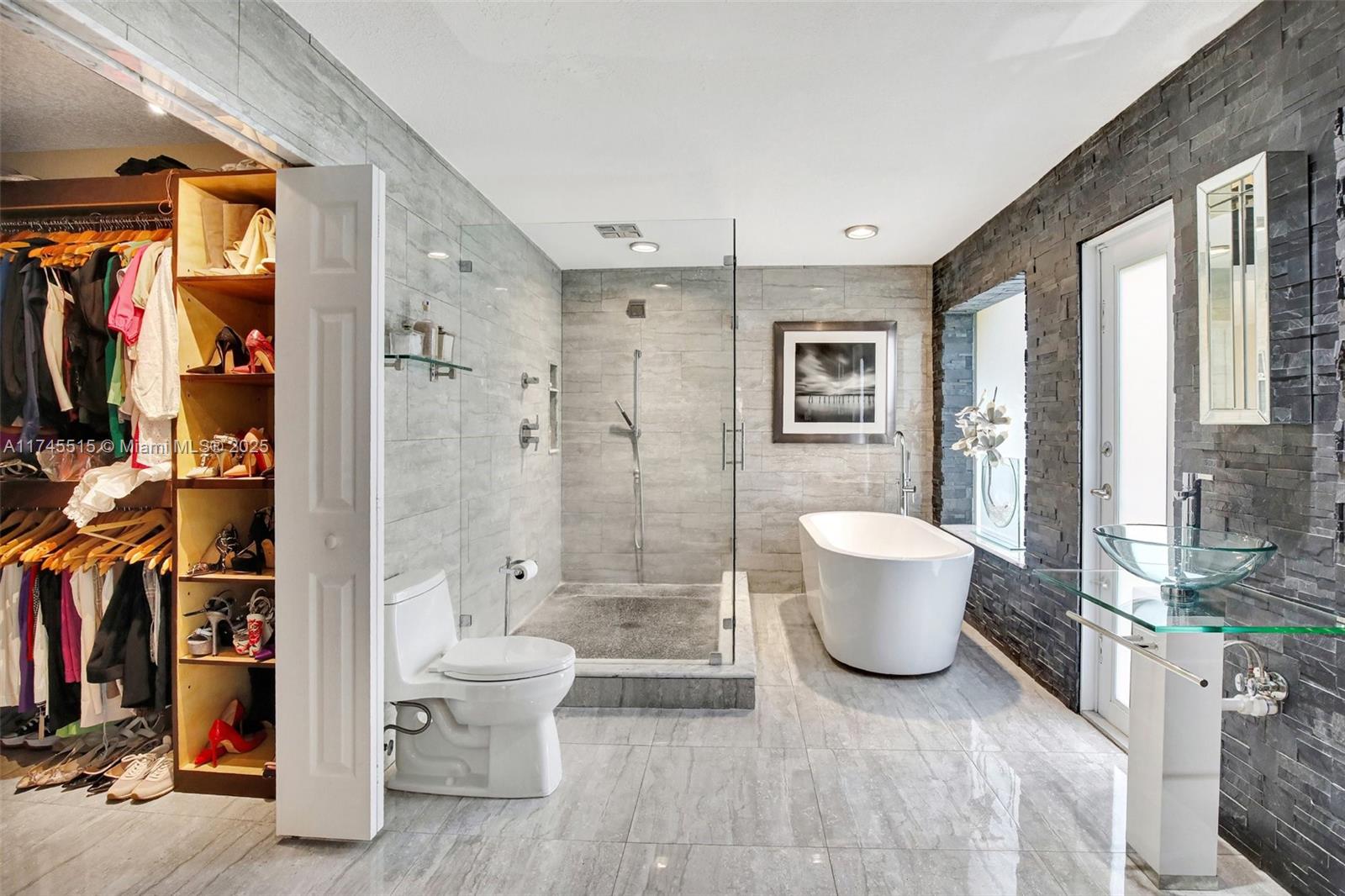 CHAMBERS SUB SE1/4 - Residential