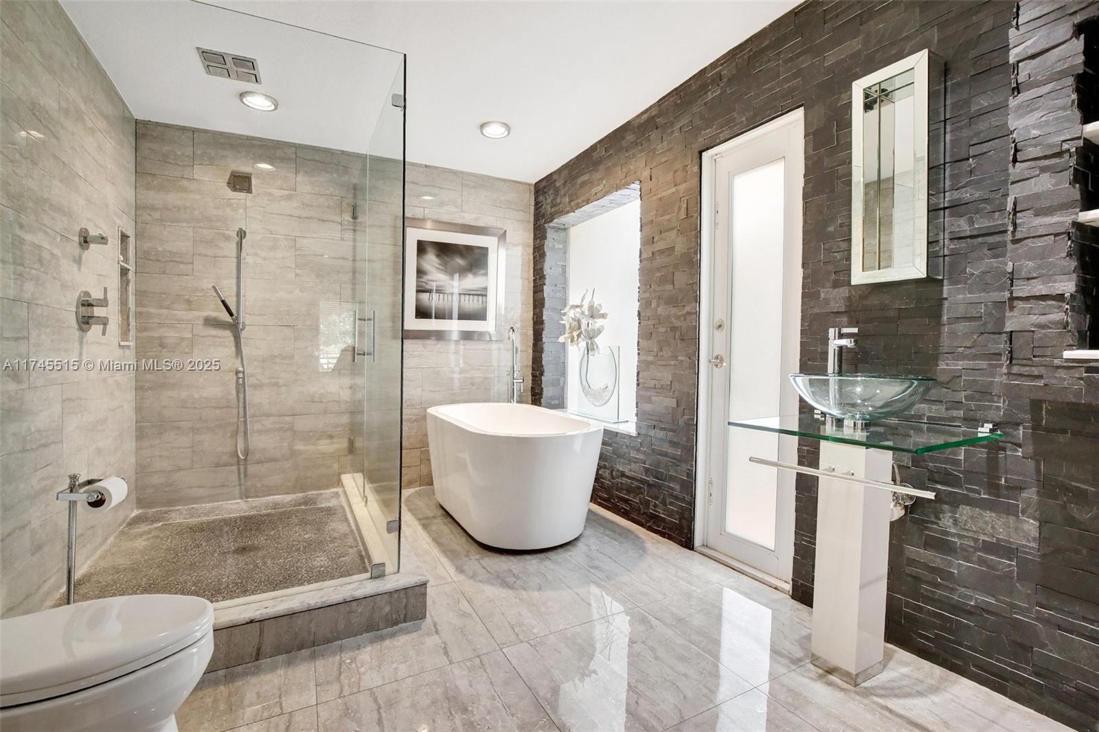 CHAMBERS SUB SE1/4 - Residential