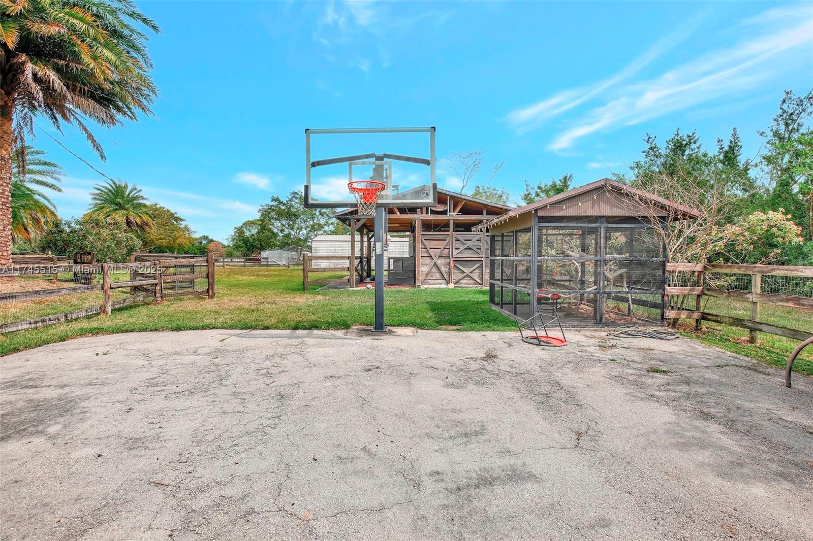 CHAMBERS SUB SE1/4 - Residential