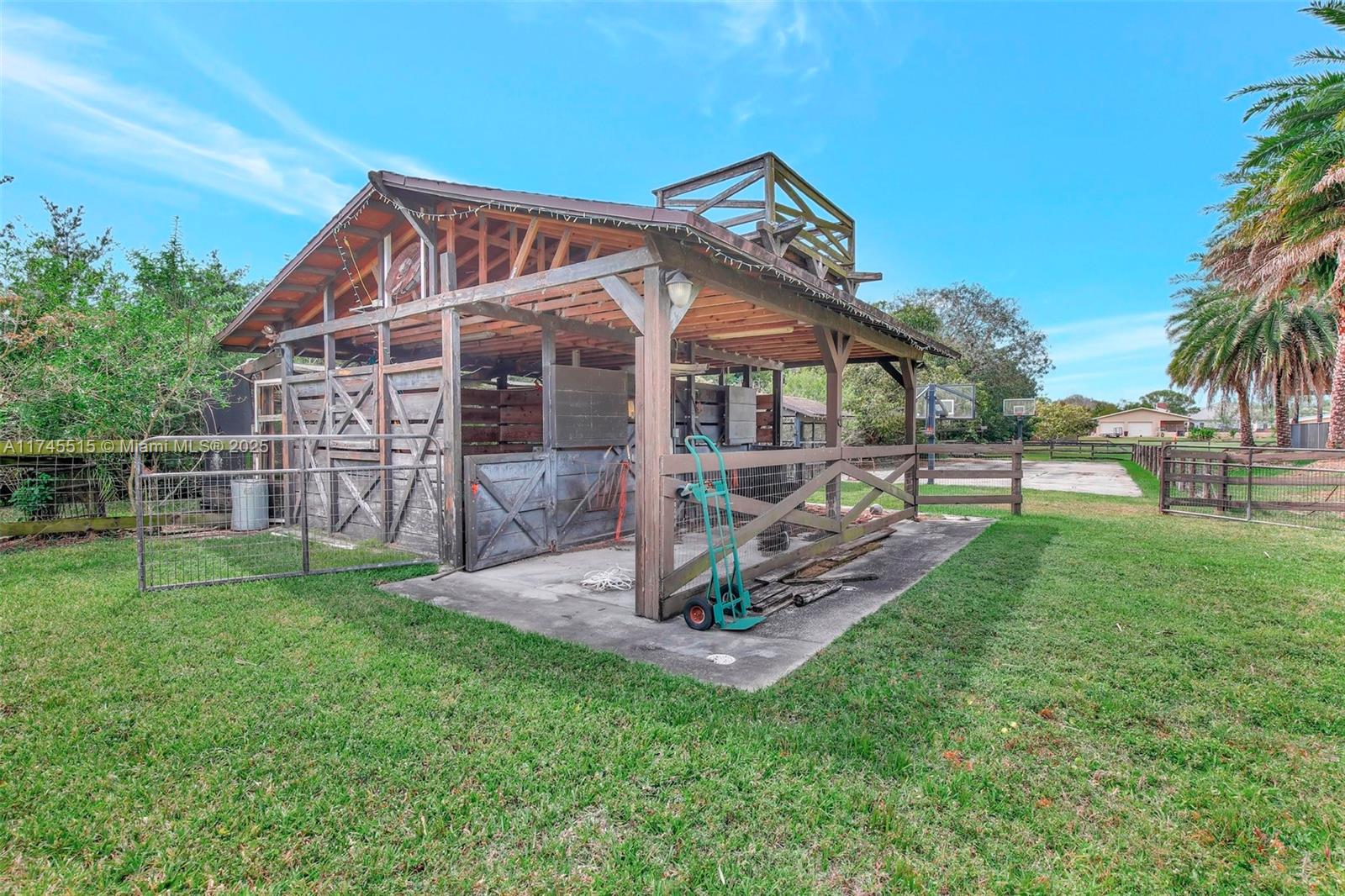 CHAMBERS SUB SE1/4 - Residential