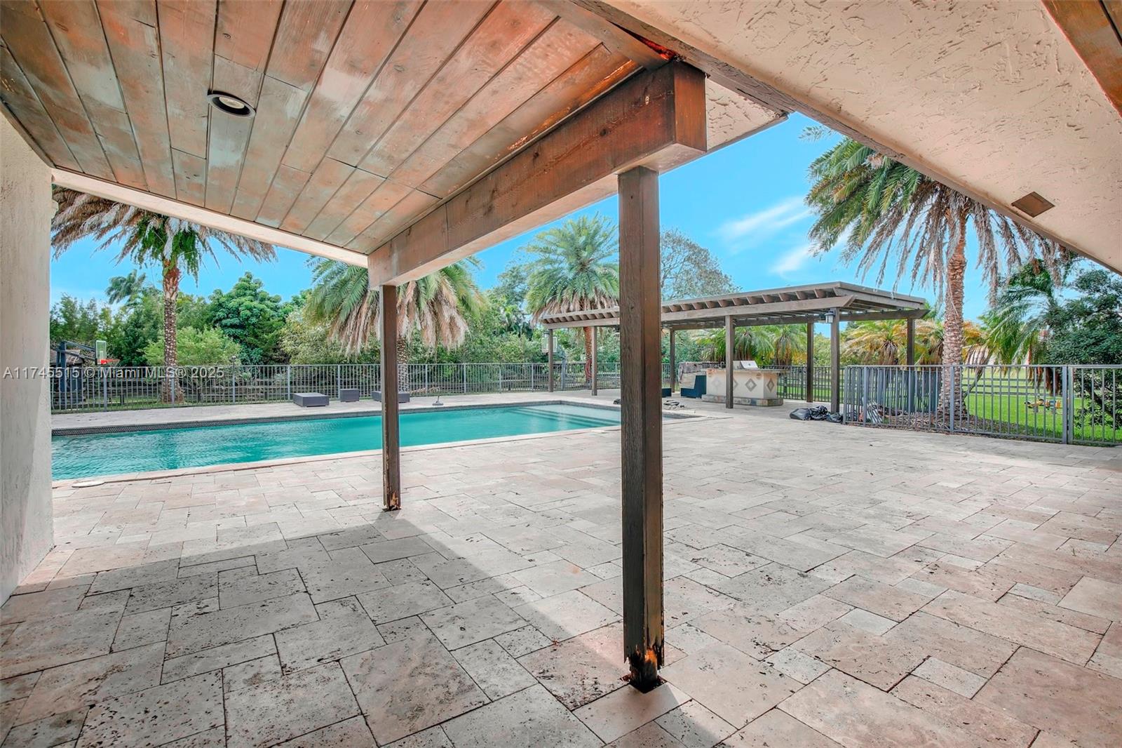 CHAMBERS SUB SE1/4 - Residential