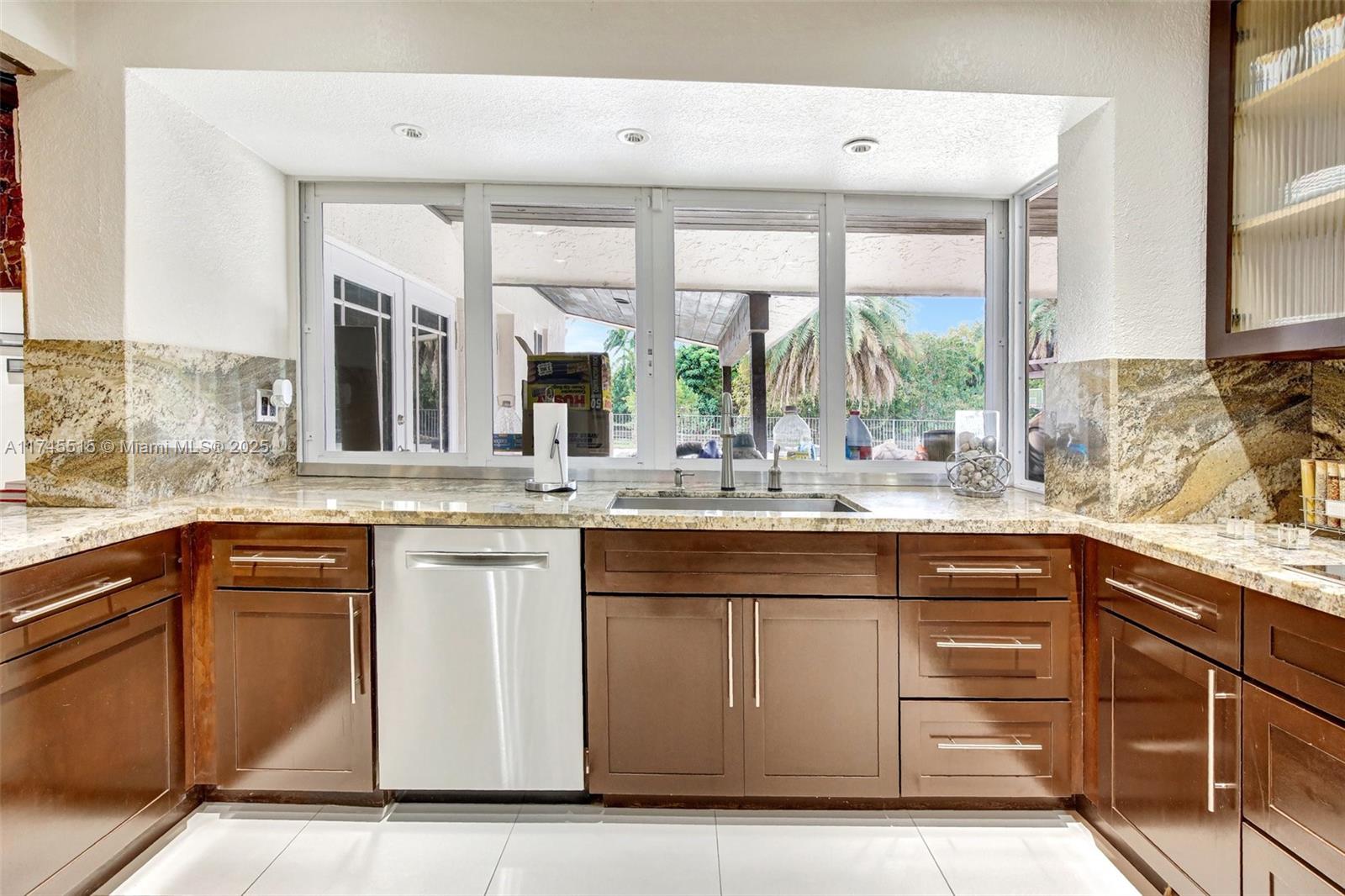 CHAMBERS SUB SE1/4 - Residential