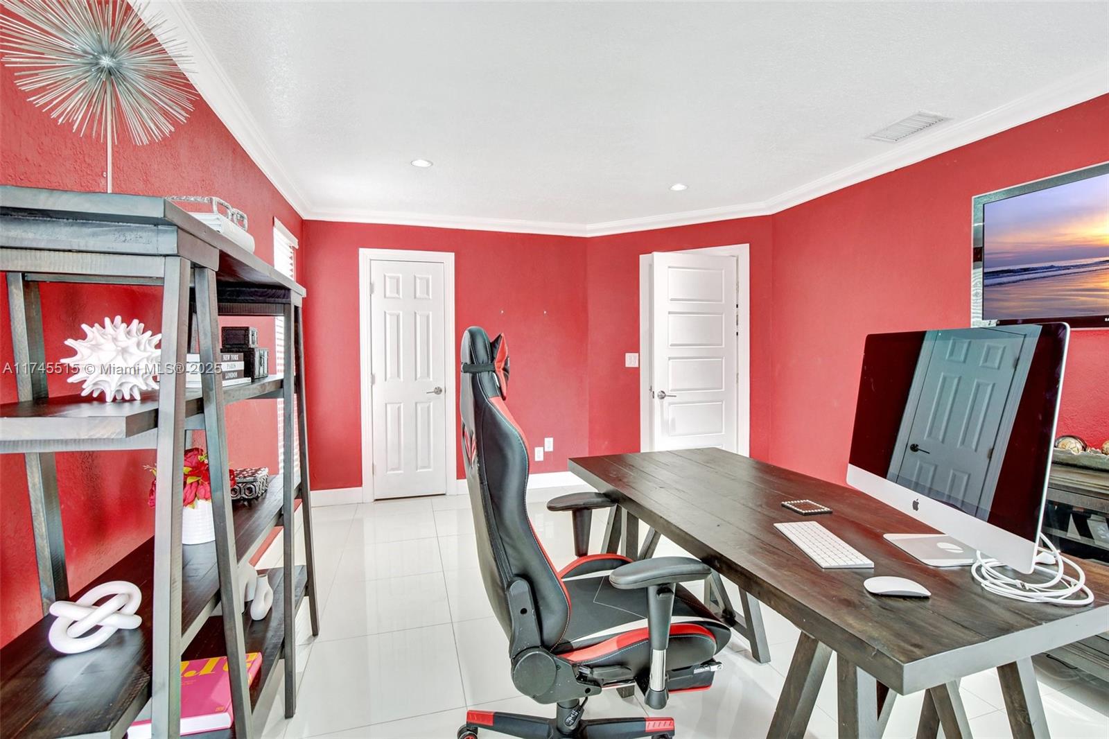 CHAMBERS SUB SE1/4 - Residential