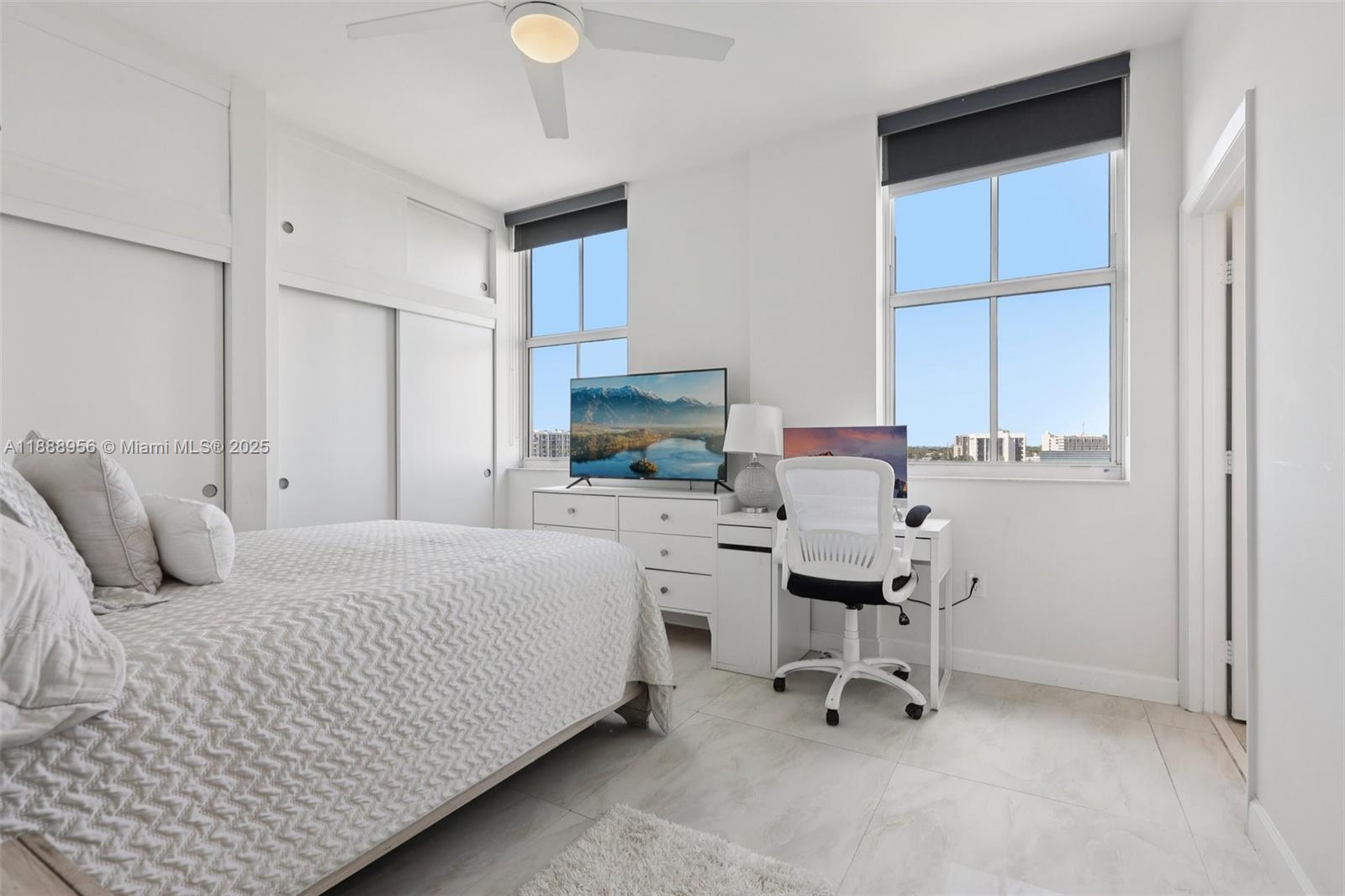 AVENTURA MARINA CONDO NUM - Residential