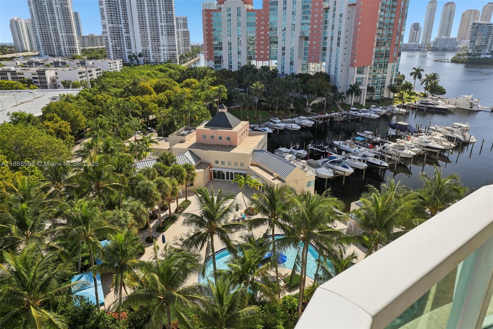 AVENTURA MARINA CONDO NUM - Residential