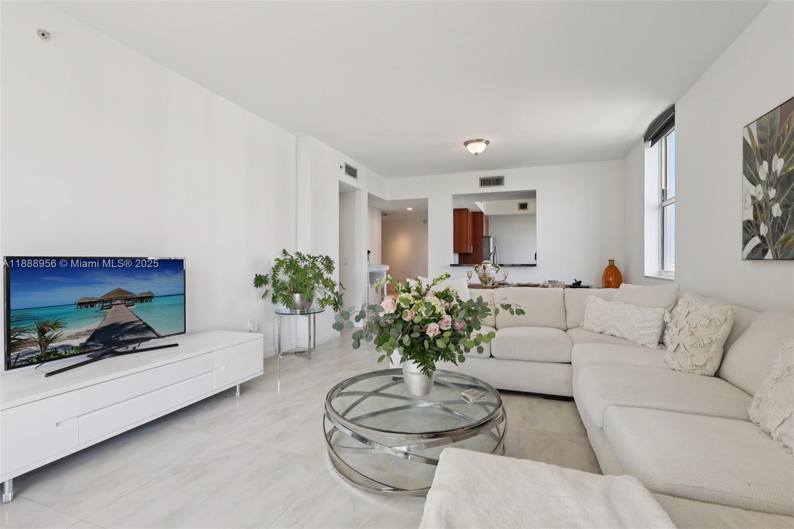AVENTURA MARINA CONDO NUM - Residential