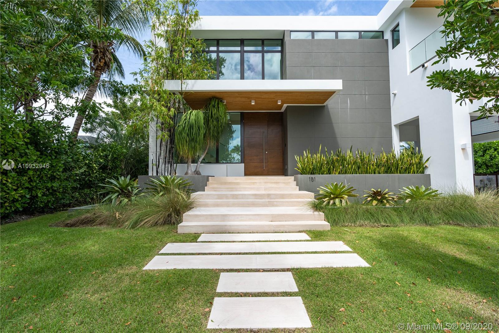 TROPICAL ISLE HOMES SUB 4 - Residential