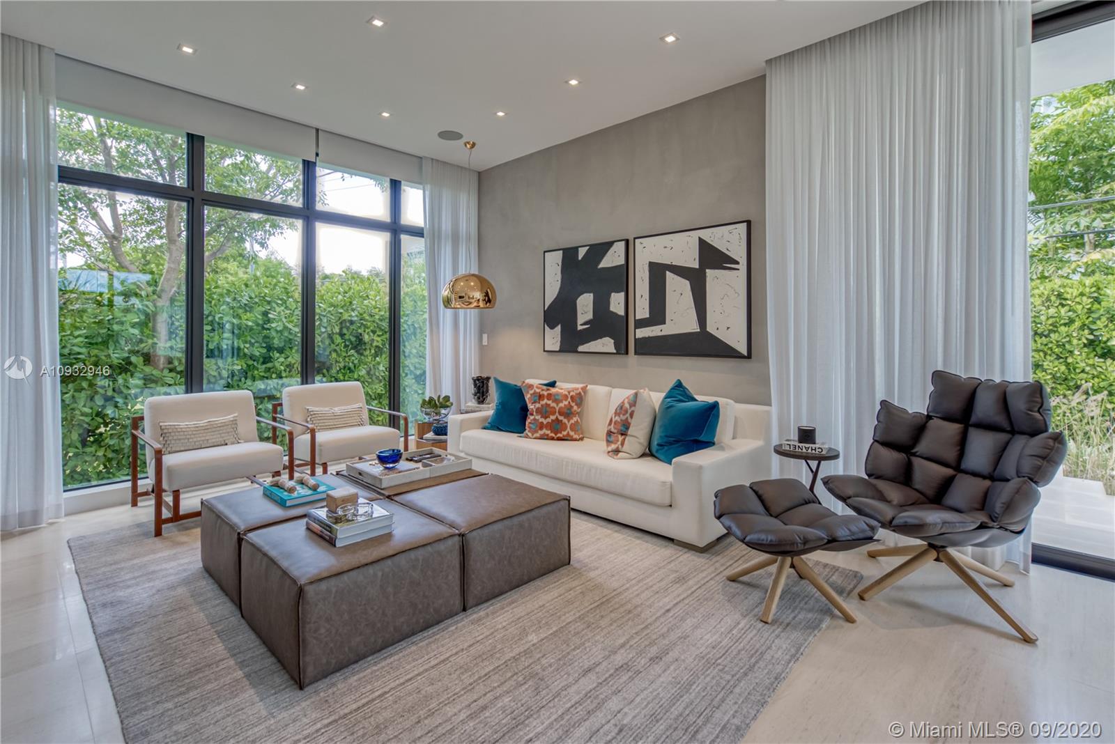 TROPICAL ISLE HOMES SUB 4 - Residential