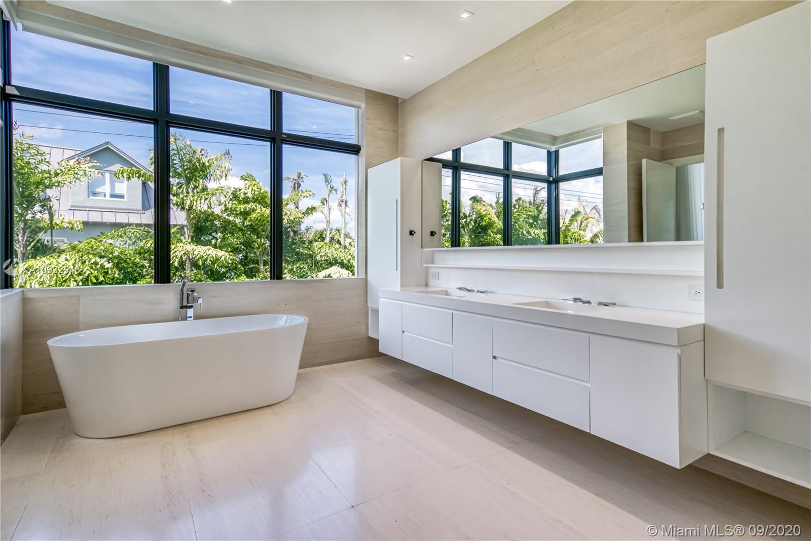 TROPICAL ISLE HOMES SUB 4 - Residential