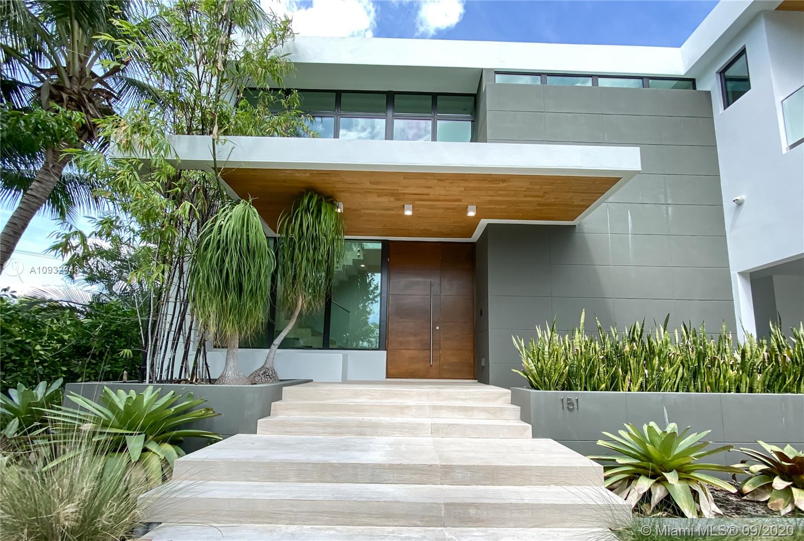 TROPICAL ISLE HOMES SUB 4 - Residential