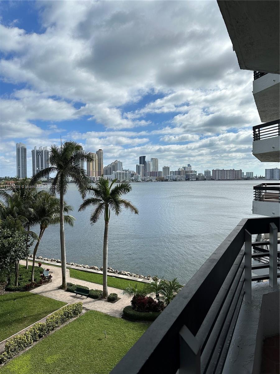 MYSTIC POINTE CONDO NO ON - Residential