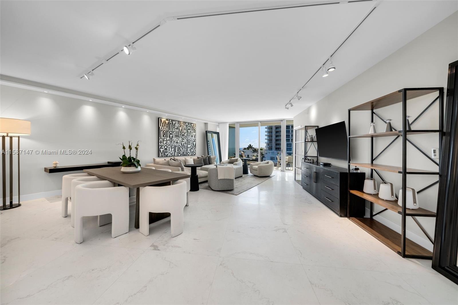 ONE OCEAN CONDO - Residential