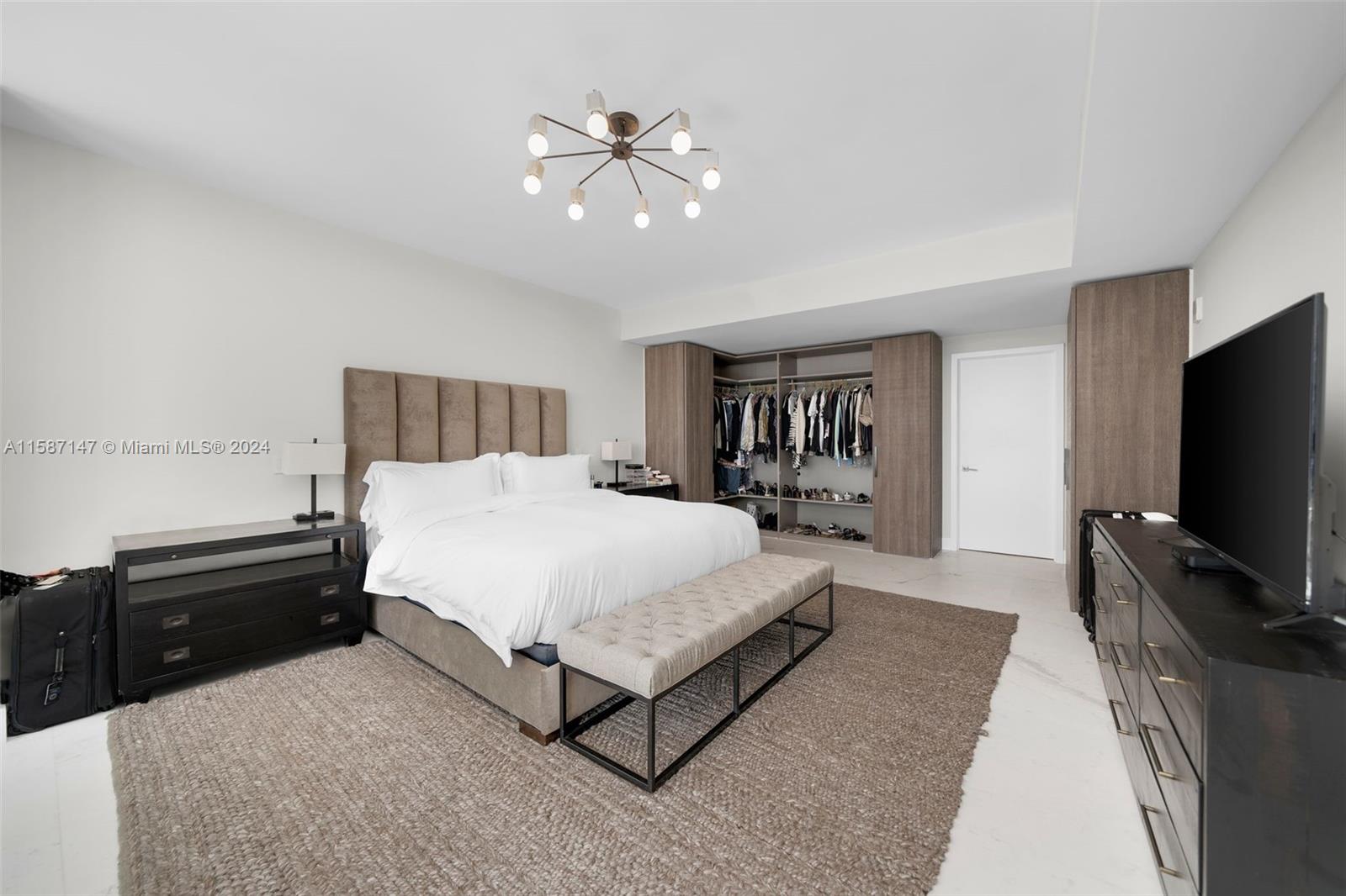 ONE OCEAN CONDO - Residential