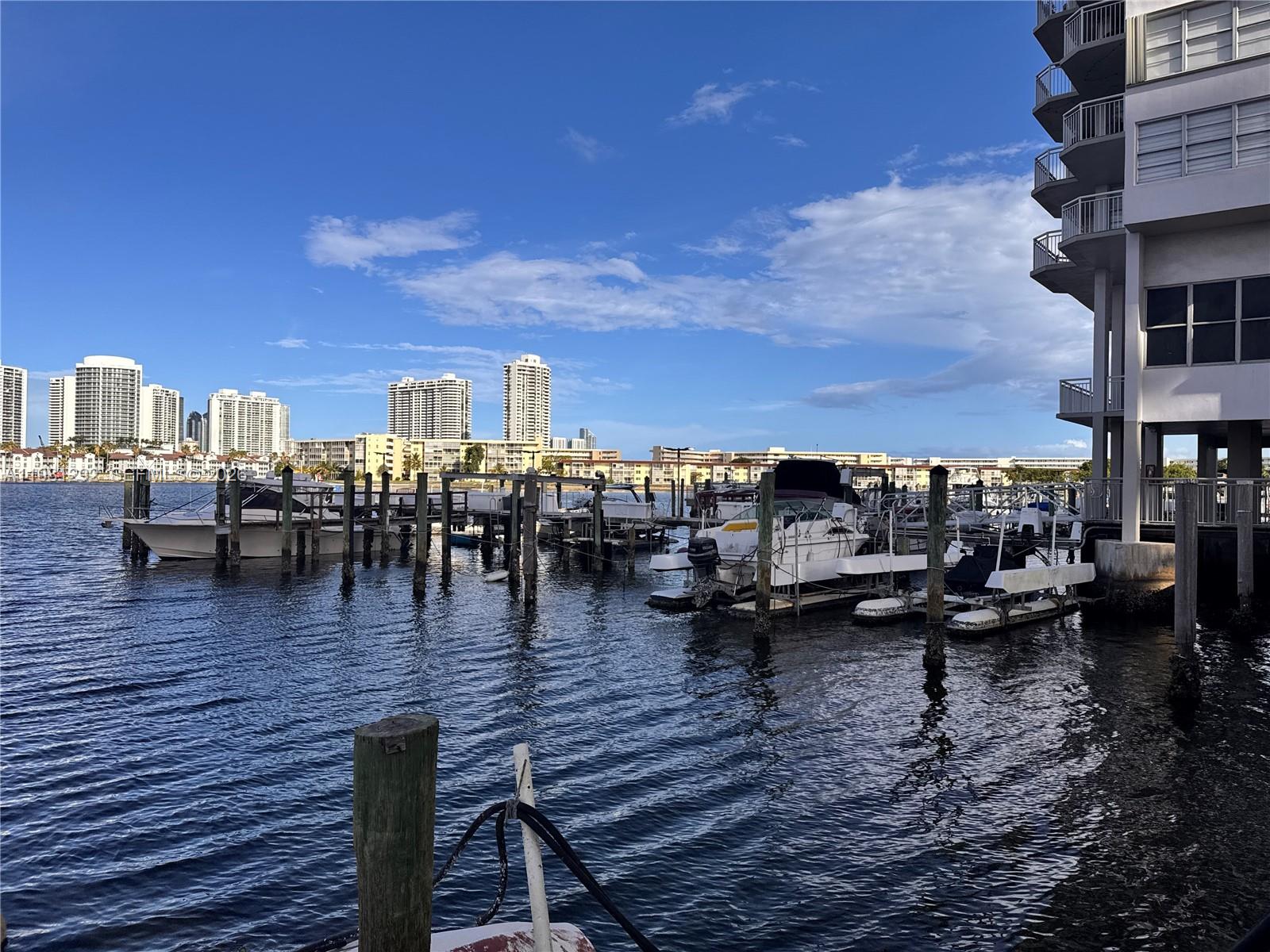 COMMODORE PLAZA CONDO - Residential