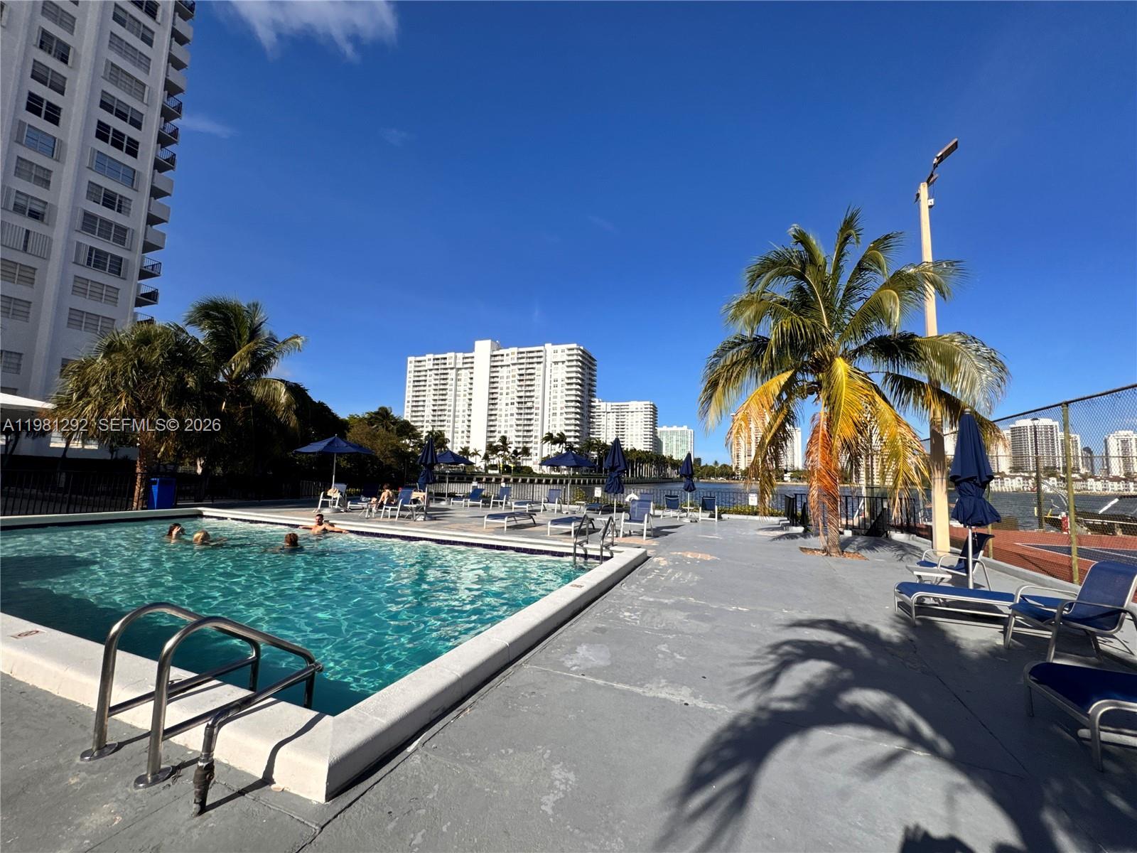 COMMODORE PLAZA CONDO - Residential