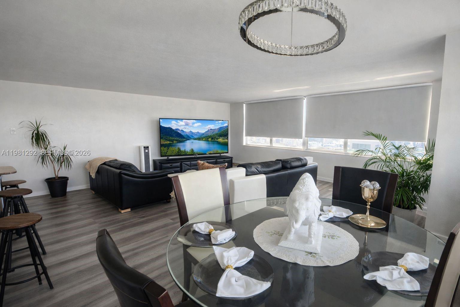 COMMODORE PLAZA CONDO - Residential