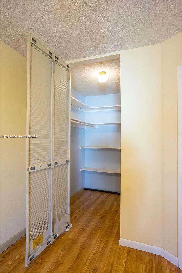 LAKE LAURA CONDO NO 2 - Residential