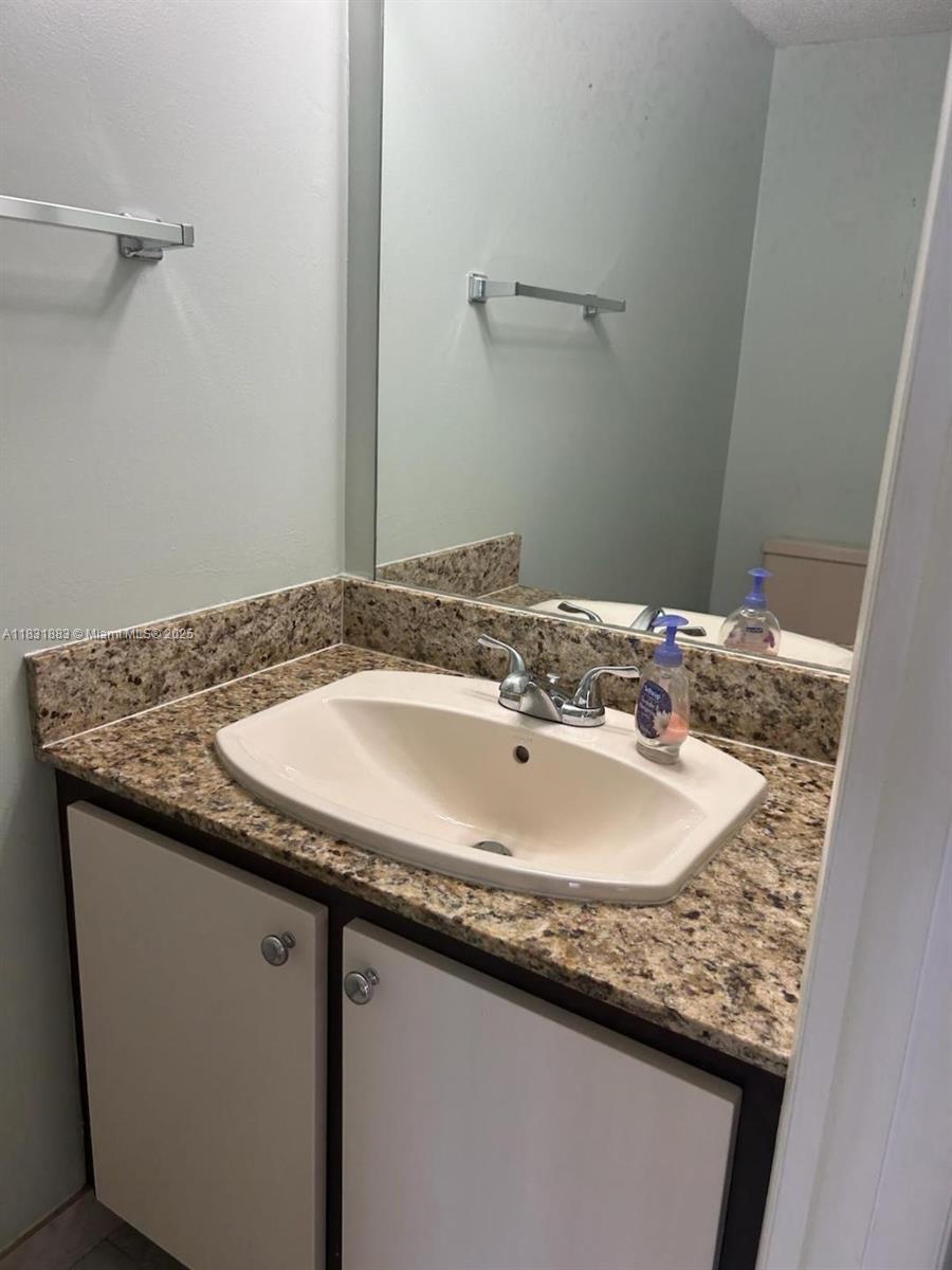 LAKE LAURA CONDO NO 2 - Residential