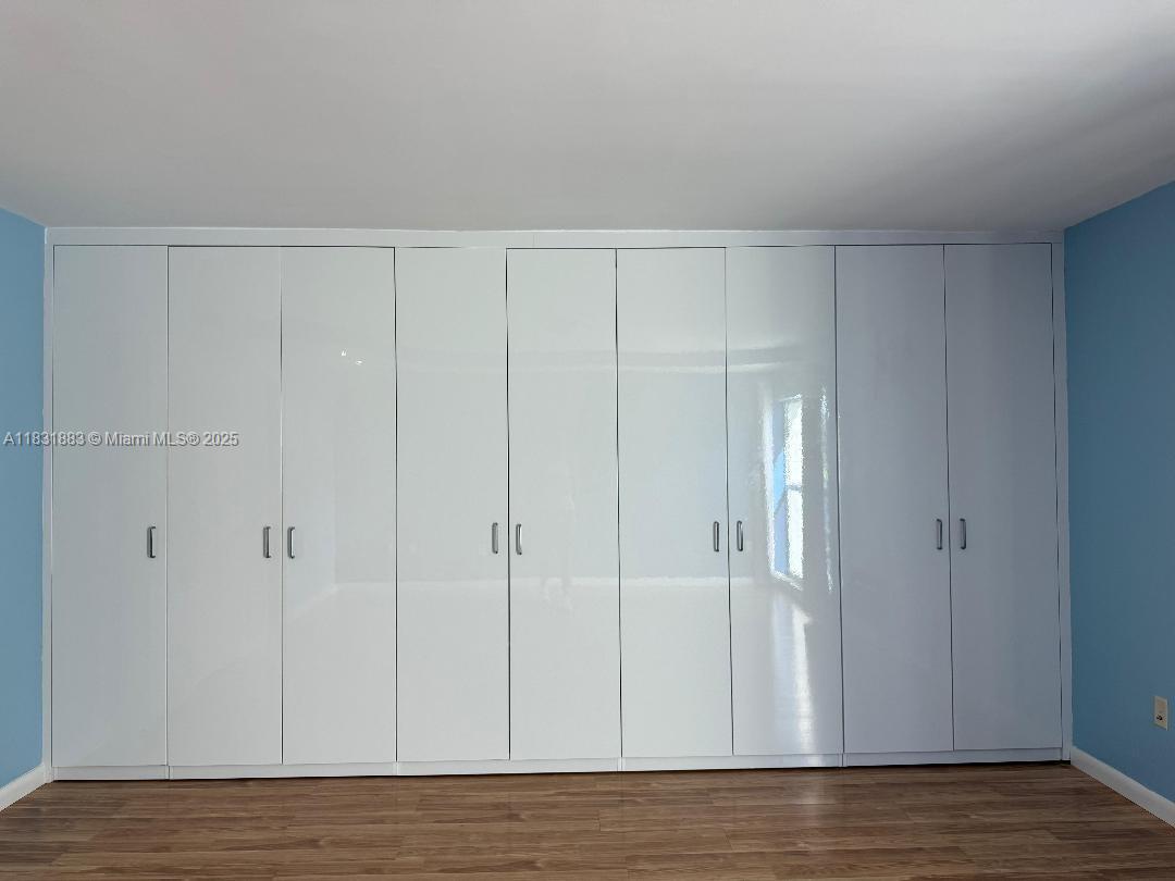 LAKE LAURA CONDO NO 2 - Residential