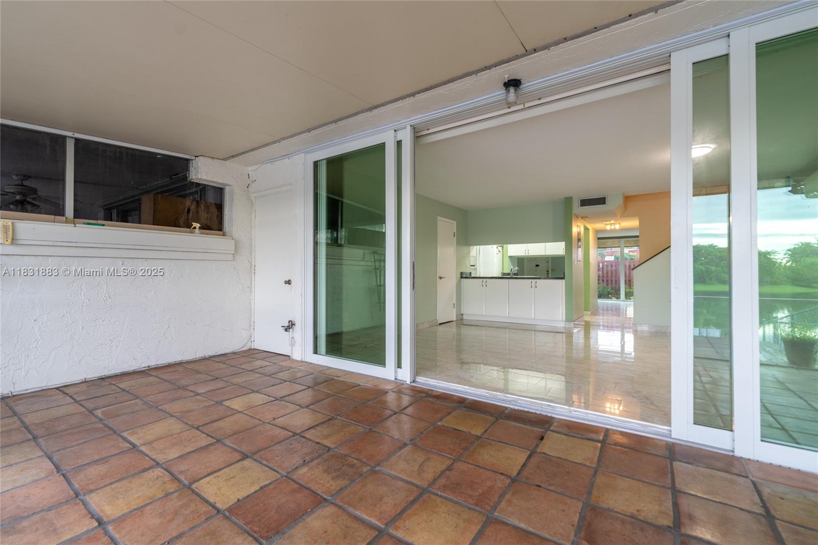 LAKE LAURA CONDO NO 2 - Residential