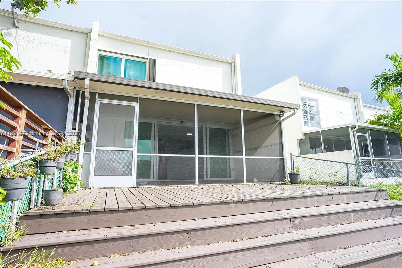 LAKE LAURA CONDO NO 2 - Residential