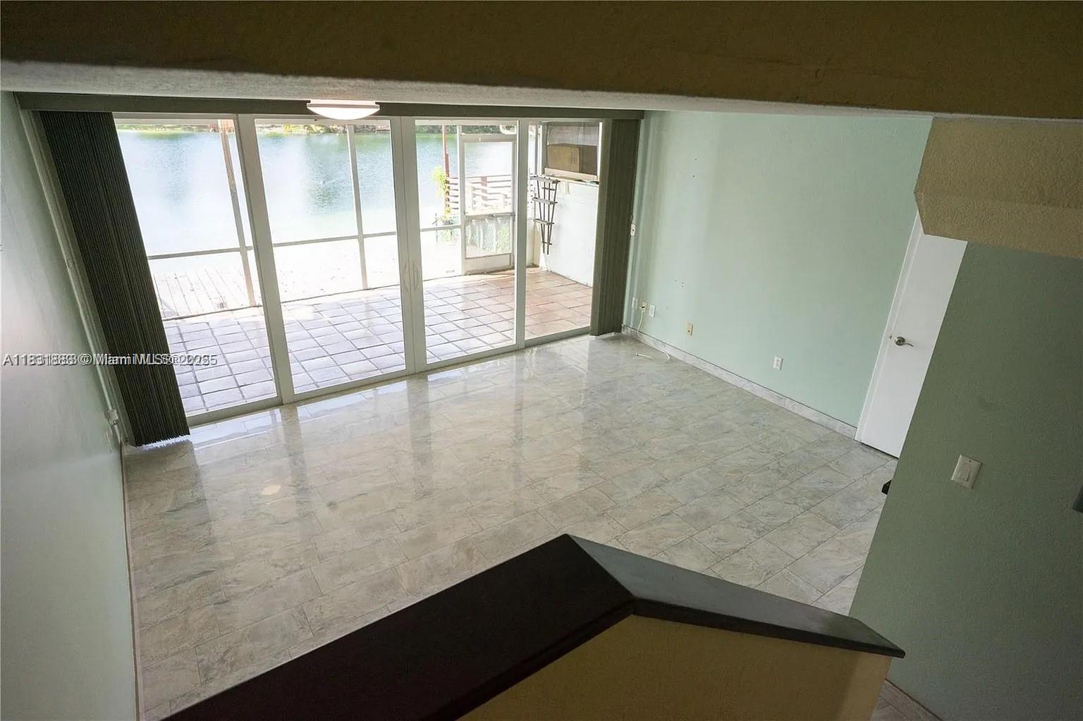 LAKE LAURA CONDO NO 2 - Residential