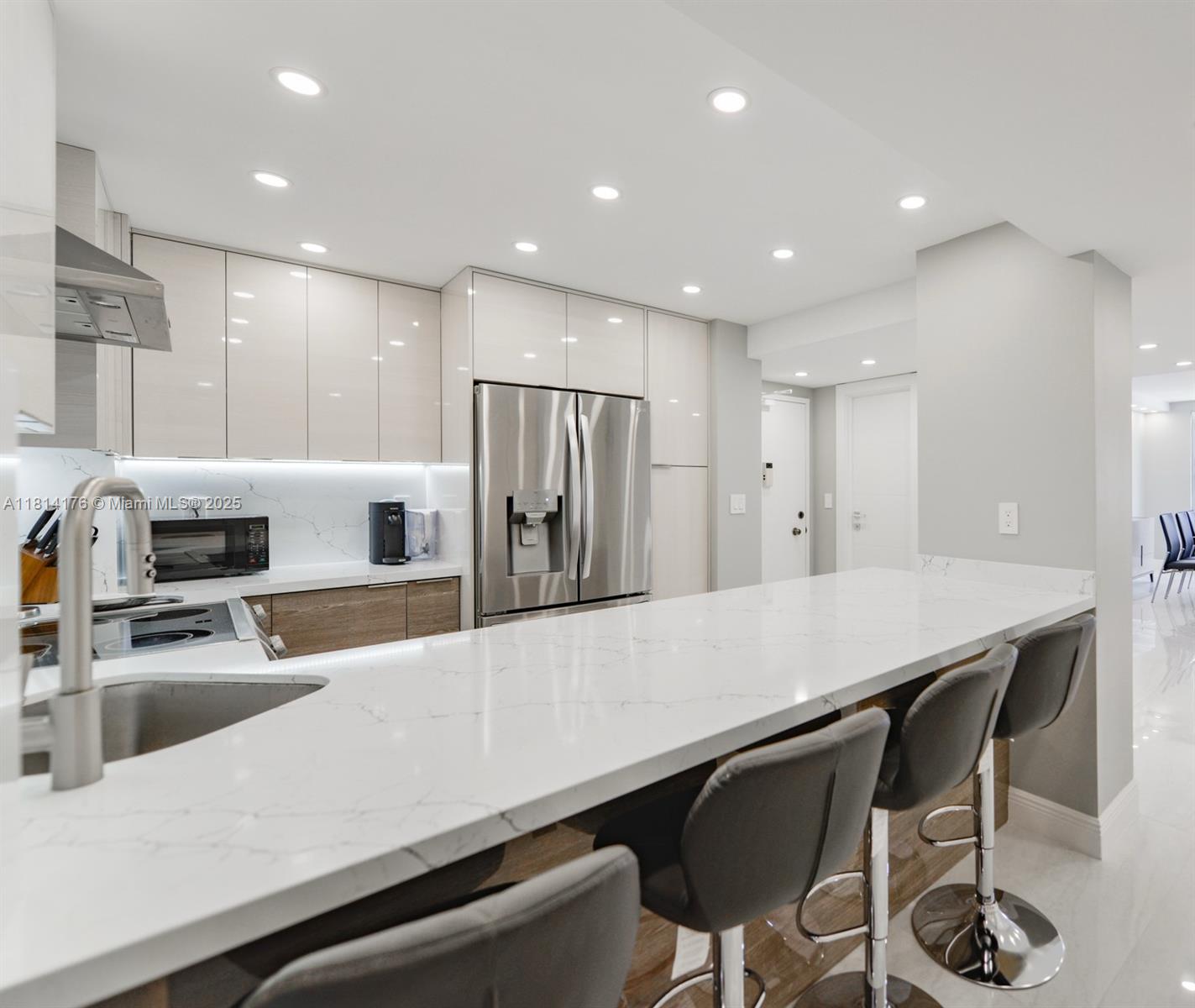 HEMISPHERES CONDO - Residential