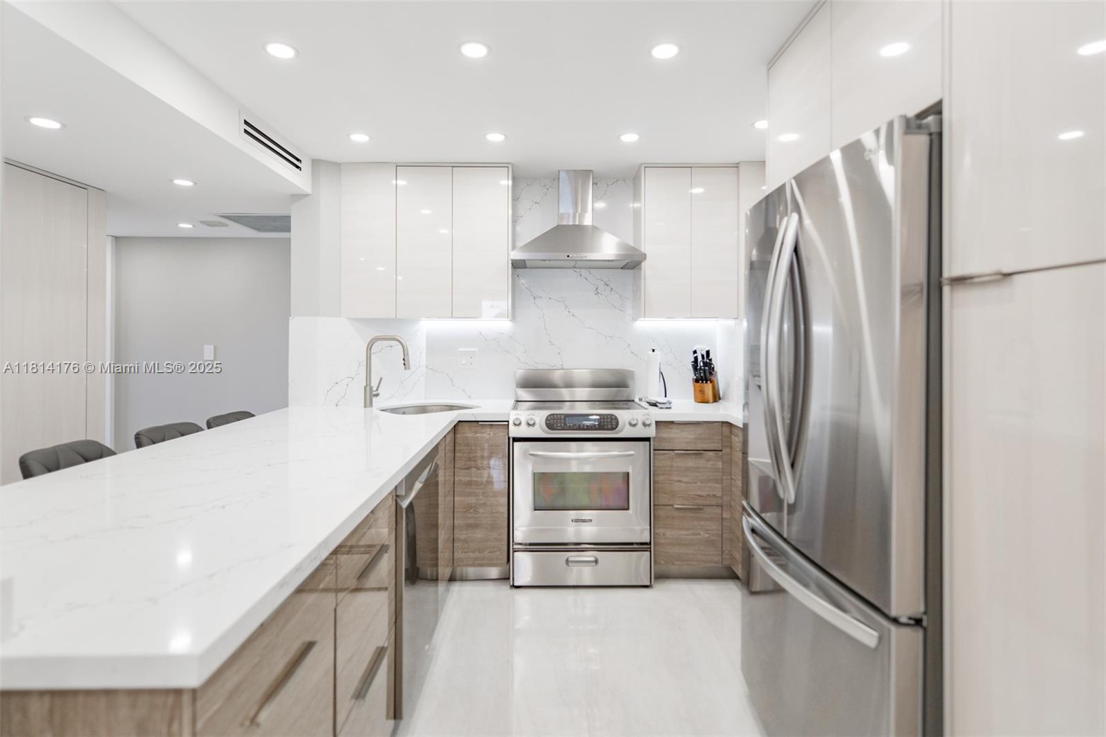 HEMISPHERES CONDO - Residential