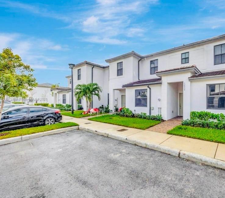 Kendall Assemblage South - Residential