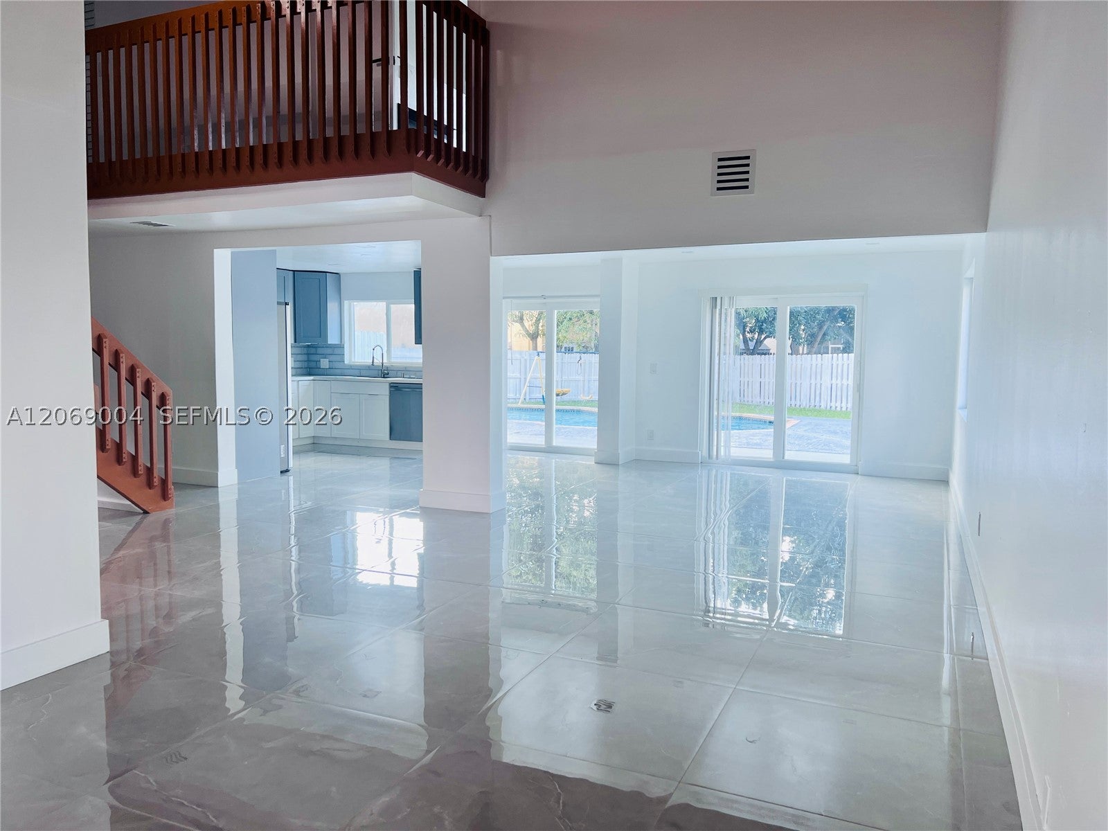 750 SW 98th Ave