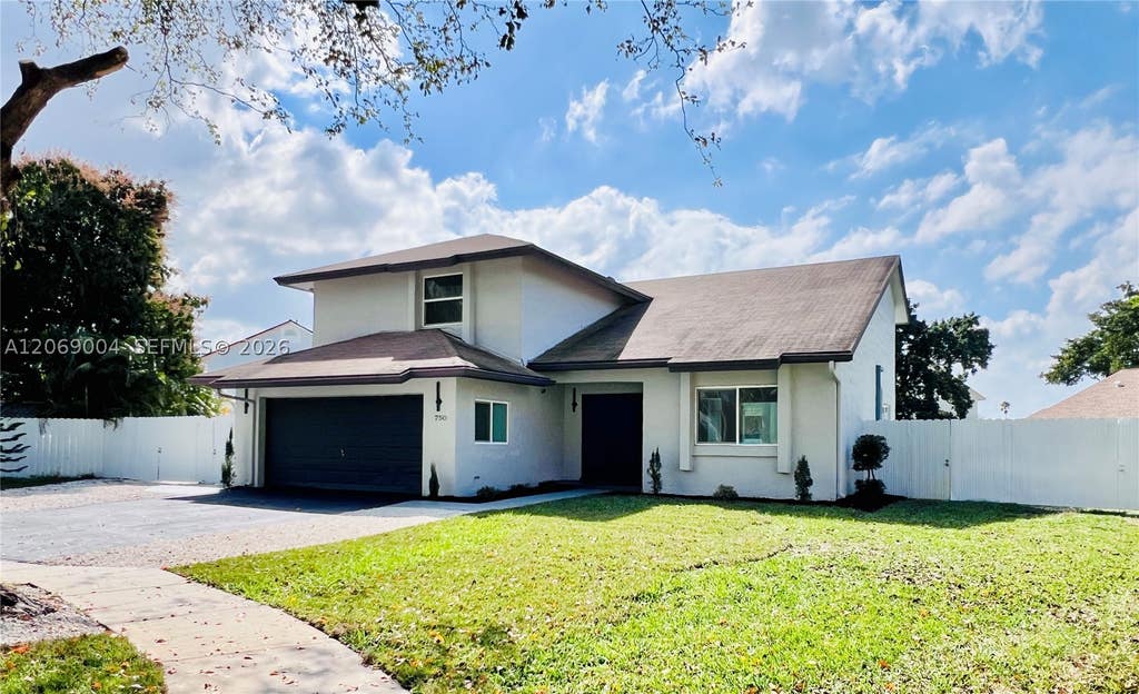Photo of 750 SW 98th Ave, Pembroke Pines, FL 33025 (MLS # A12069004)