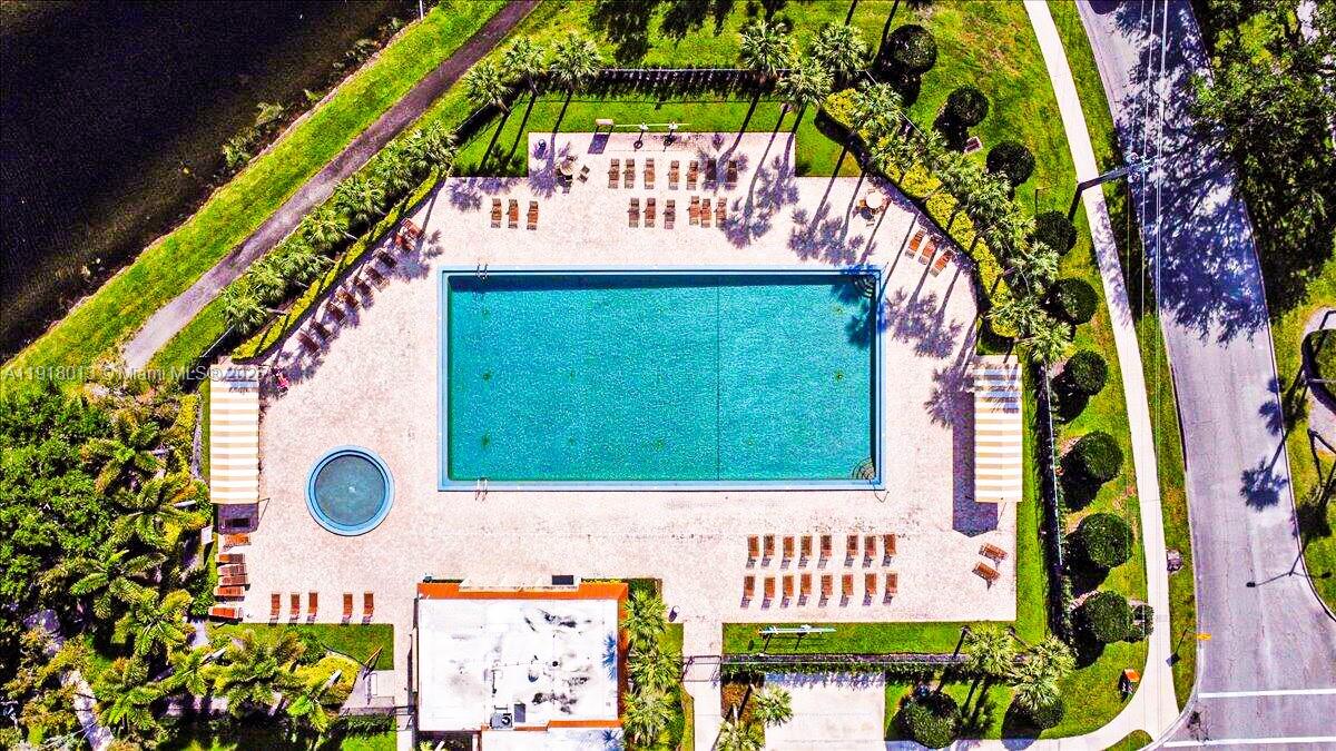 VILLAGE OF SANDALWOOD LAK - Residential Lease