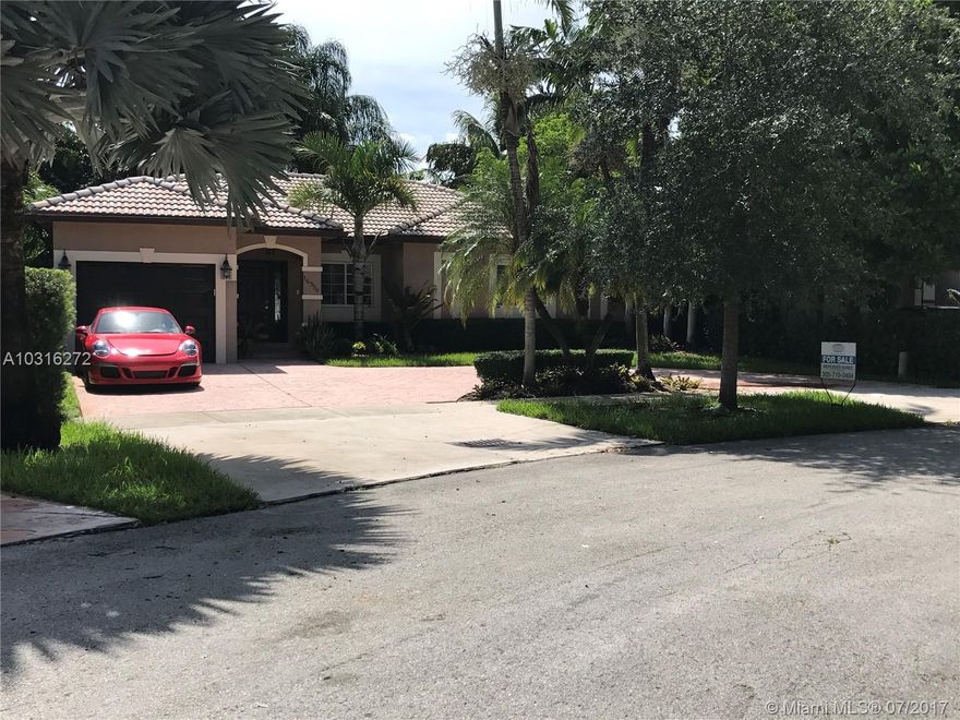 Charming single family home located in sought after neighborhood of Miami Lakes - Royal Gardens Estates.  Open concept floor plan featuring 3 bedroom, 2 bath, family room, formal dining room, larger master bedroom with a walk-in closet and a 1 car garage. Fenced back yard with room for a pool.  Just steps from Royal Oaks Park and no HOA.  Call listing agent for showings.