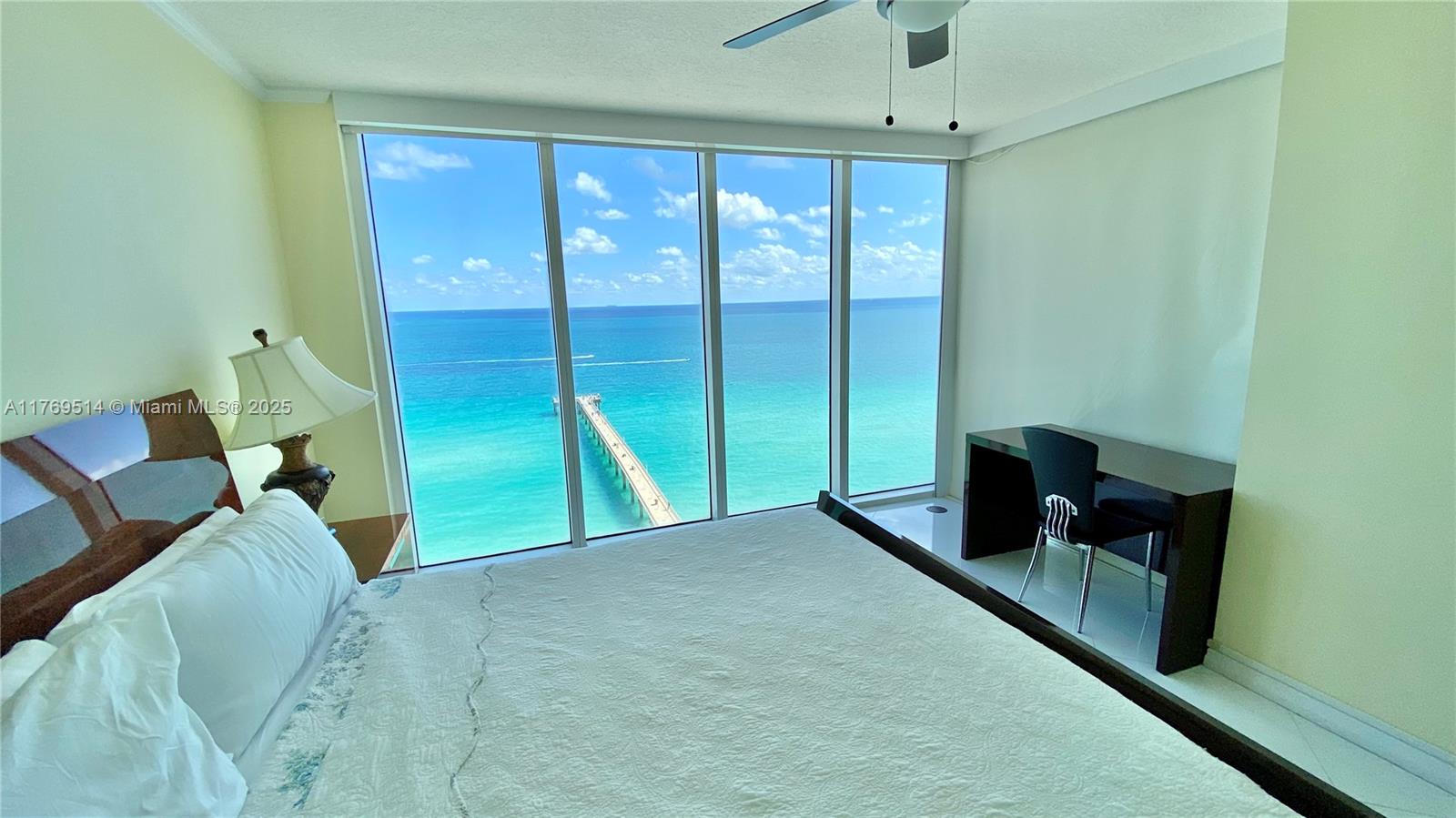 LA PERLA CONDO - Residential Lease