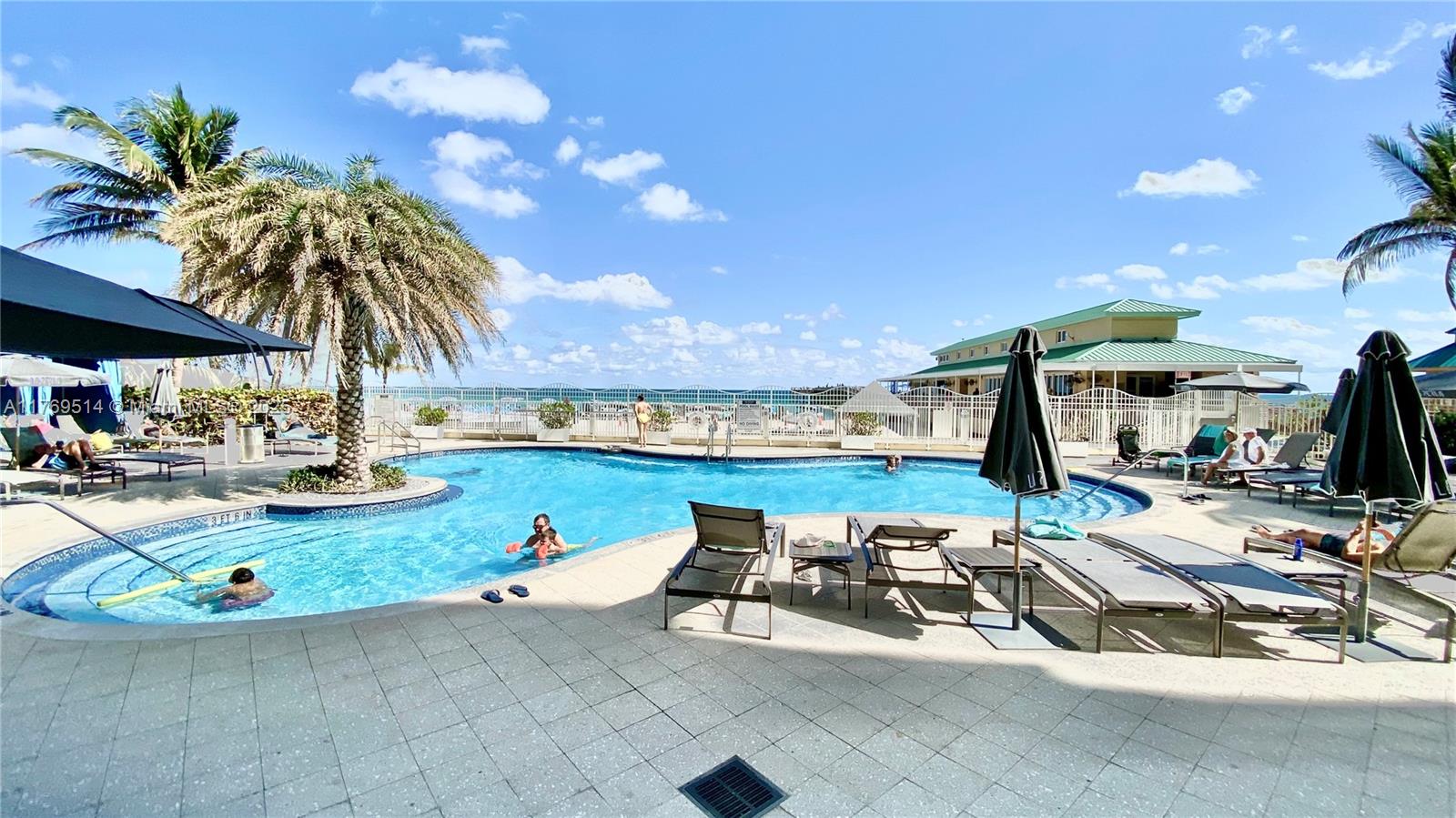 LA PERLA CONDO - Residential Lease