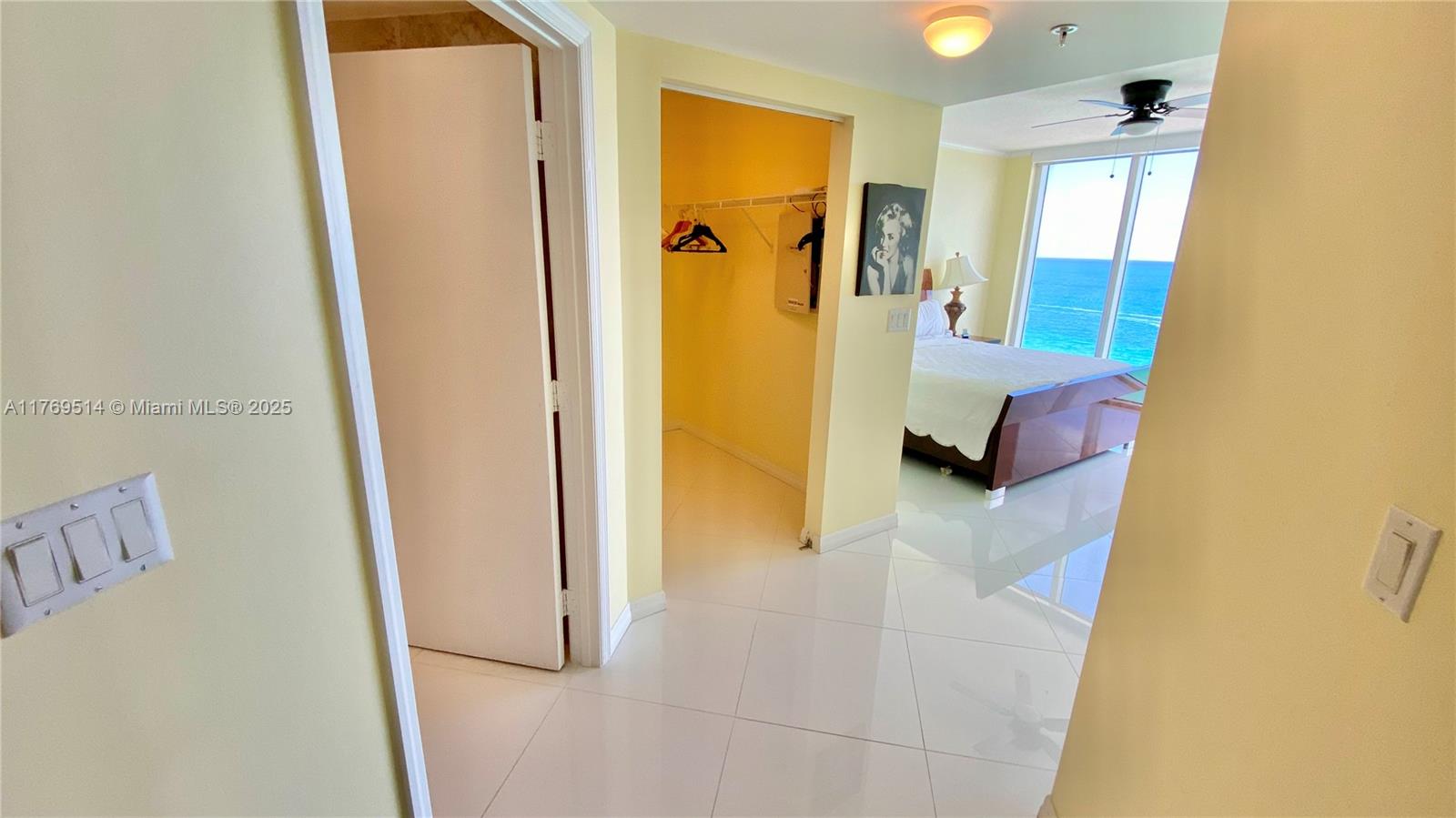 LA PERLA CONDO - Residential Lease