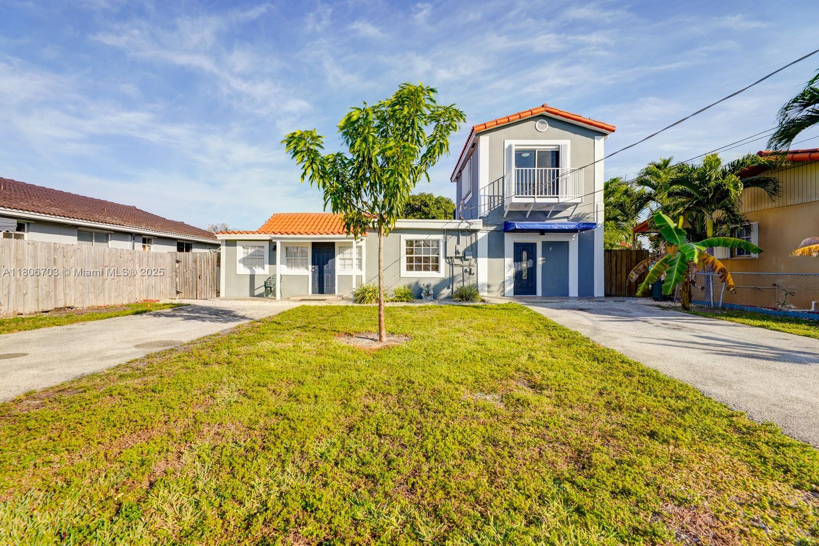 6761 Sw 13th Ter 2, Miami, Broward County, Florida - 2 Bedrooms  
2 Bathrooms - 