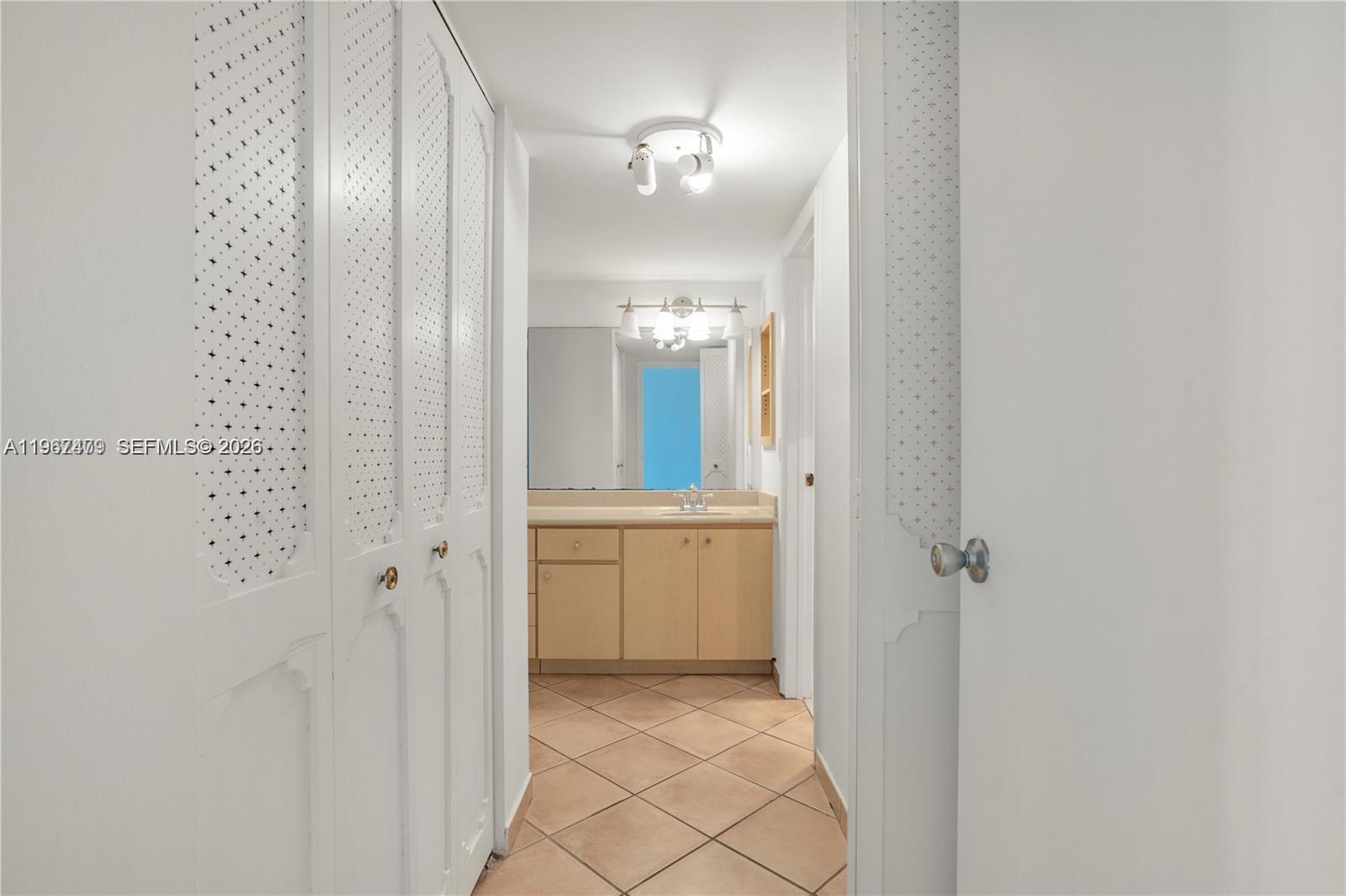 BISCAYA III CONDO - Residential