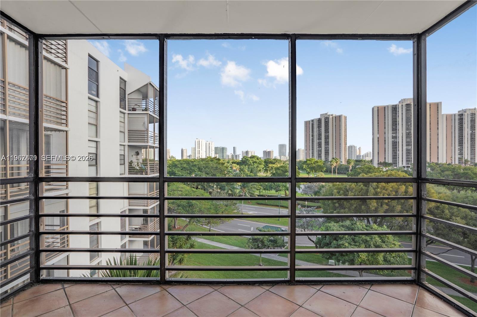 BISCAYA III CONDO - Residential