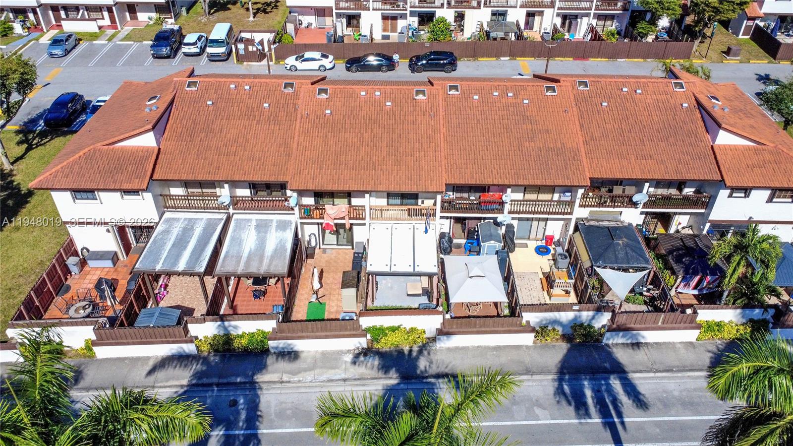 MILLER DREAM TOWNHOMES CO - Residential