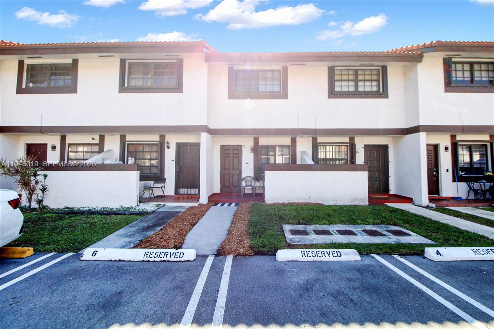 MILLER DREAM TOWNHOMES CO - Residential