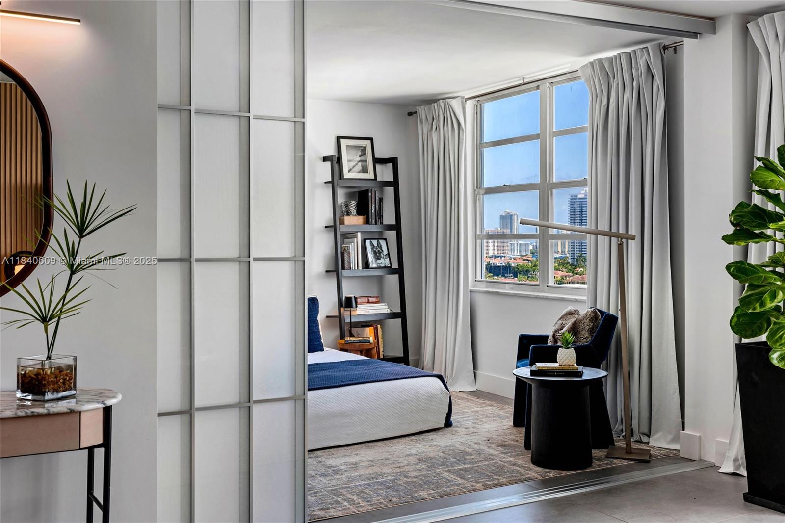 COMMODORE PLAZA CONDO - Residential