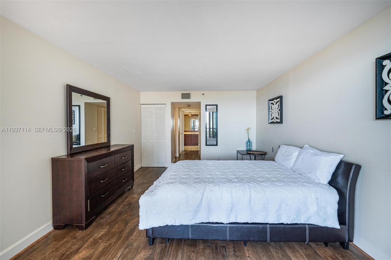 VENETIA CONDO - Residential