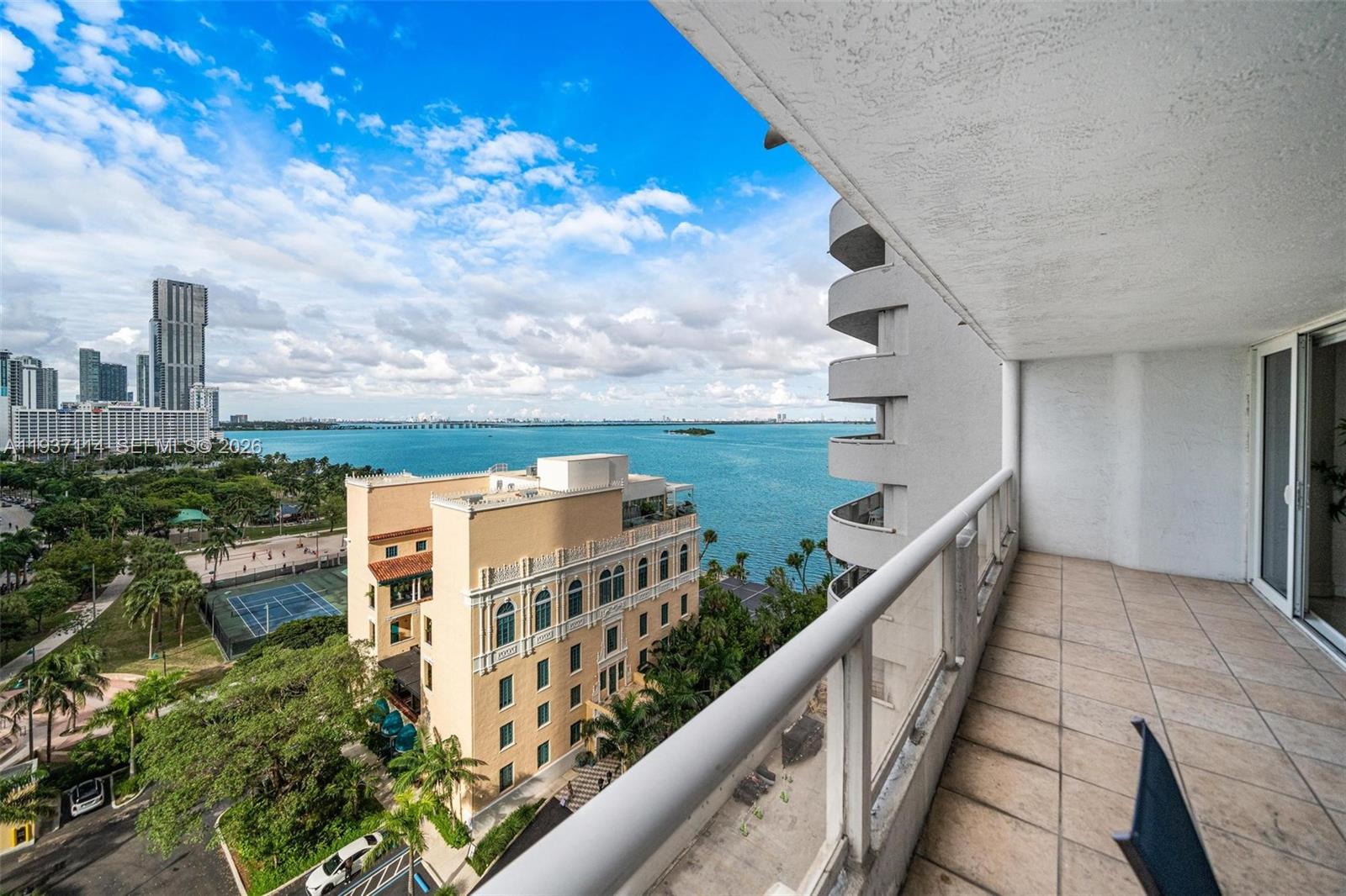 1717 N Bayshore Dr A-1439